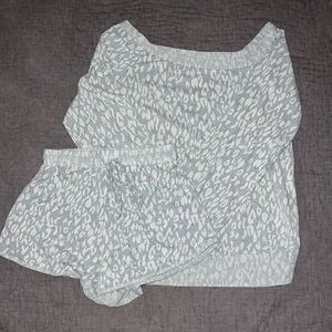 Kittenish Lounge Set